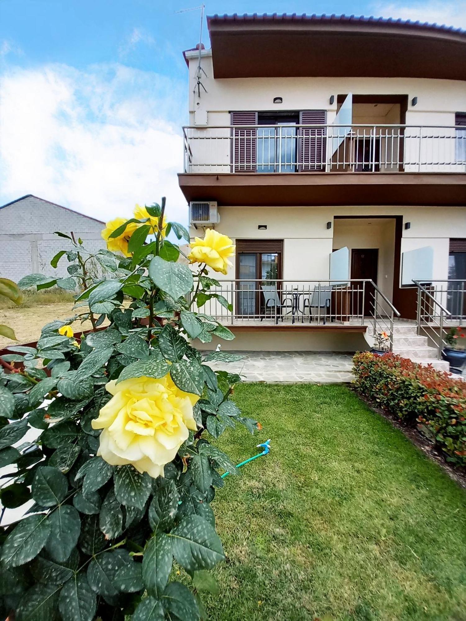 Maria Dina Apartments 1 Потос Екстериор снимка