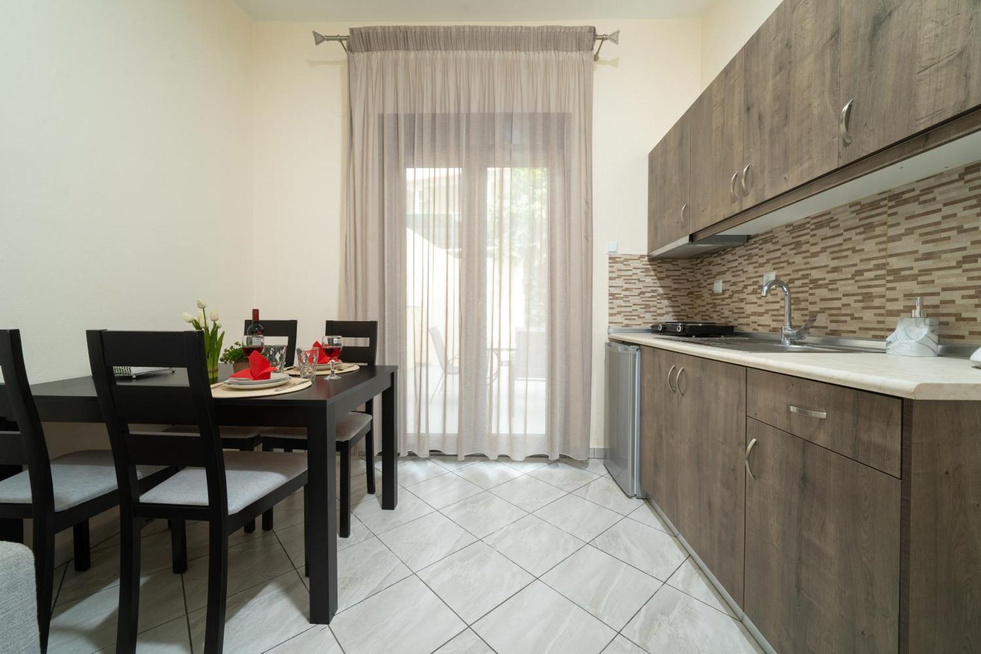 Maria Dina Apartments 1 Потос Екстериор снимка