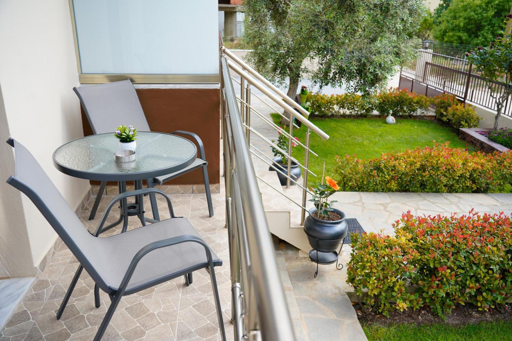 Maria Dina Apartments 1 Потос Екстериор снимка